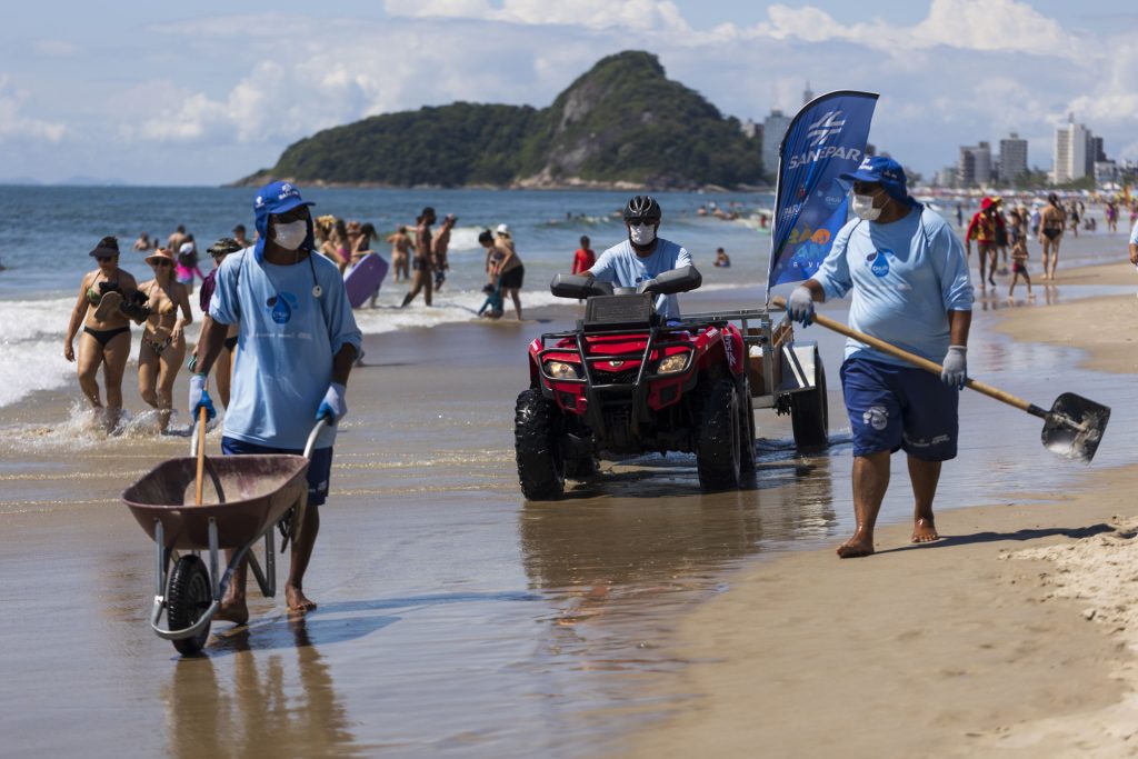 Sanepar Retira Mais De 23 Toneladas De Lixo Das Praias Na Virada Do Ano