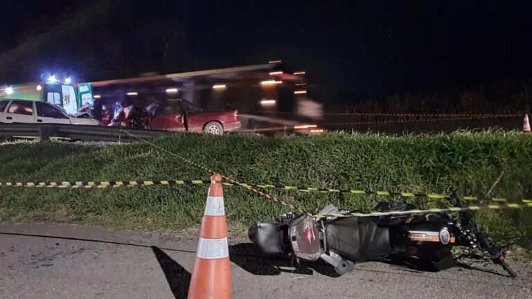 Grave Acidente Deixa Dois Mortos Na Rodovia Do Xisto, Em Araucária, Na ...