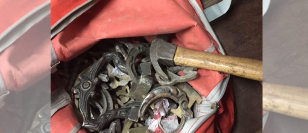 Guarda Municipal de Irati encontra mochila contendo 14 kg de puxadores de túmulos