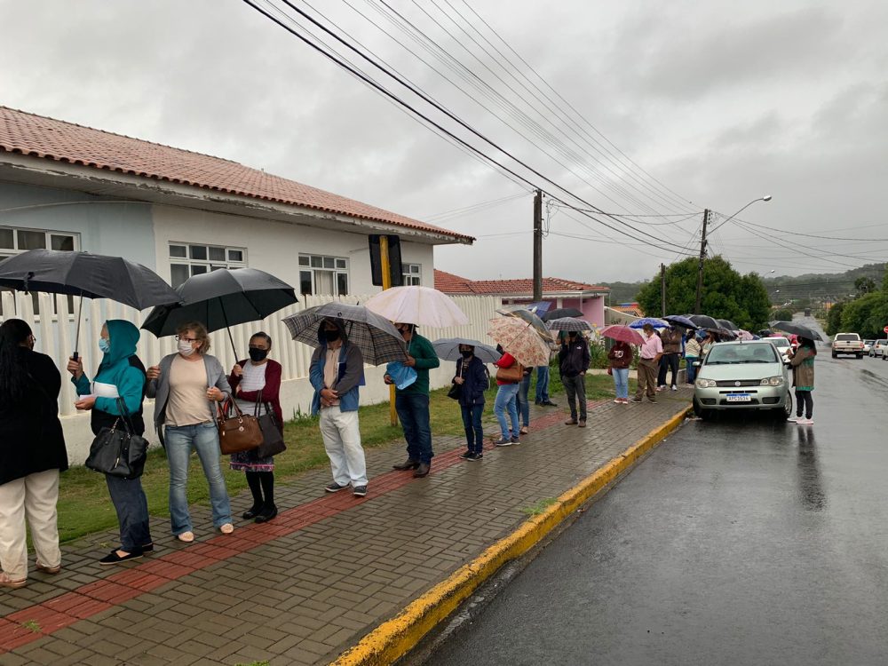 Pacientes reclamam da falta do fornecimento de senhas no Núcleo de Saúde da Vila Prohmann